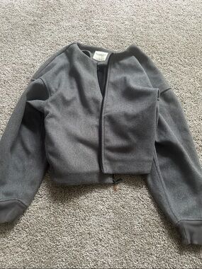 Abercrombie & Fitch Gray Cropped Bomber Jacket